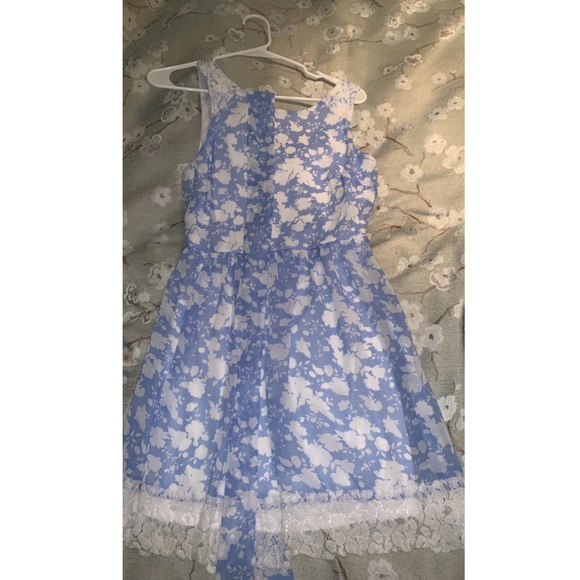 Verify of brand new and barely used clothes - Picture 5 of 8